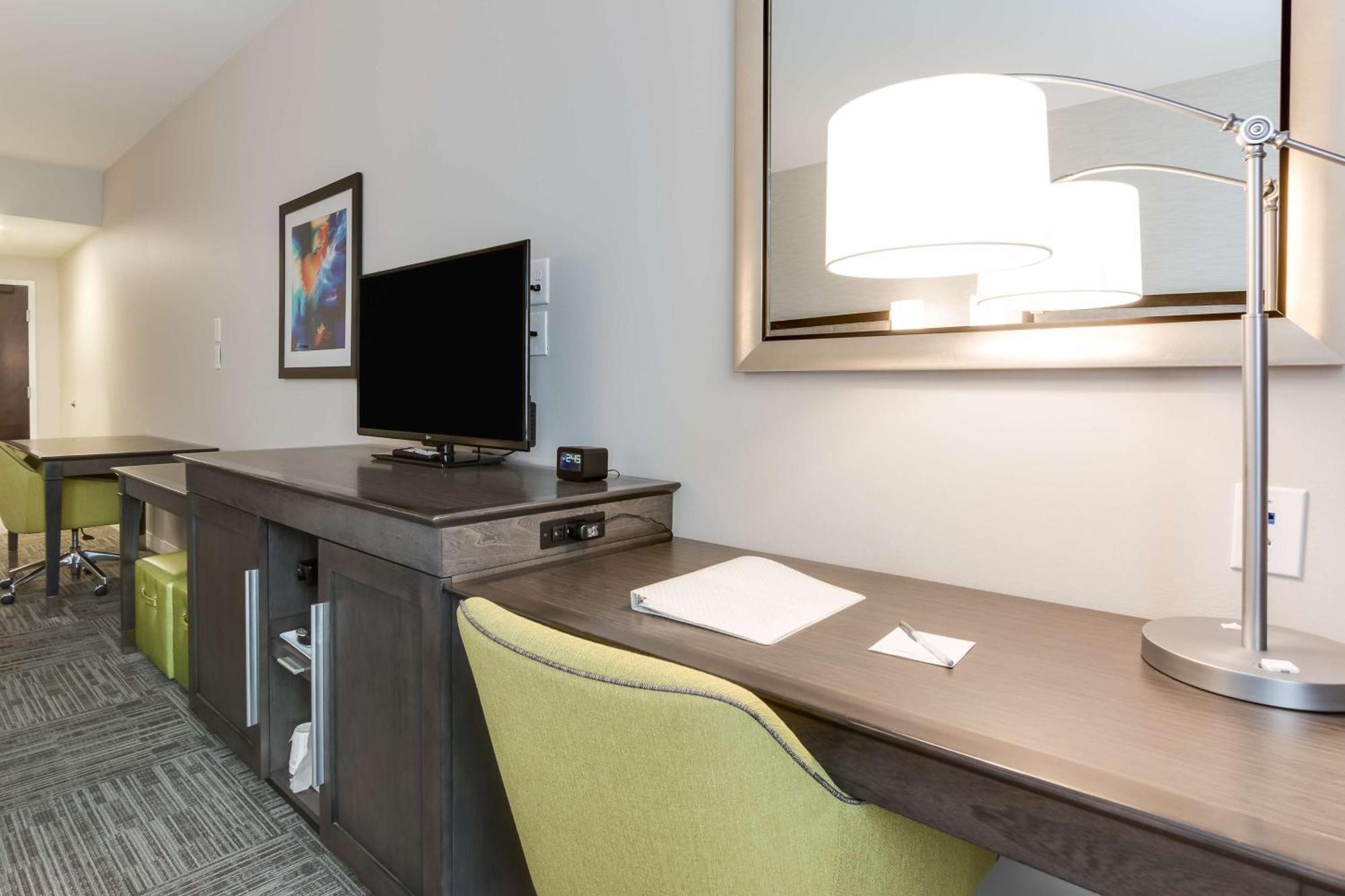 Hampton Inn Уайт-Хаус Экстерьер фото