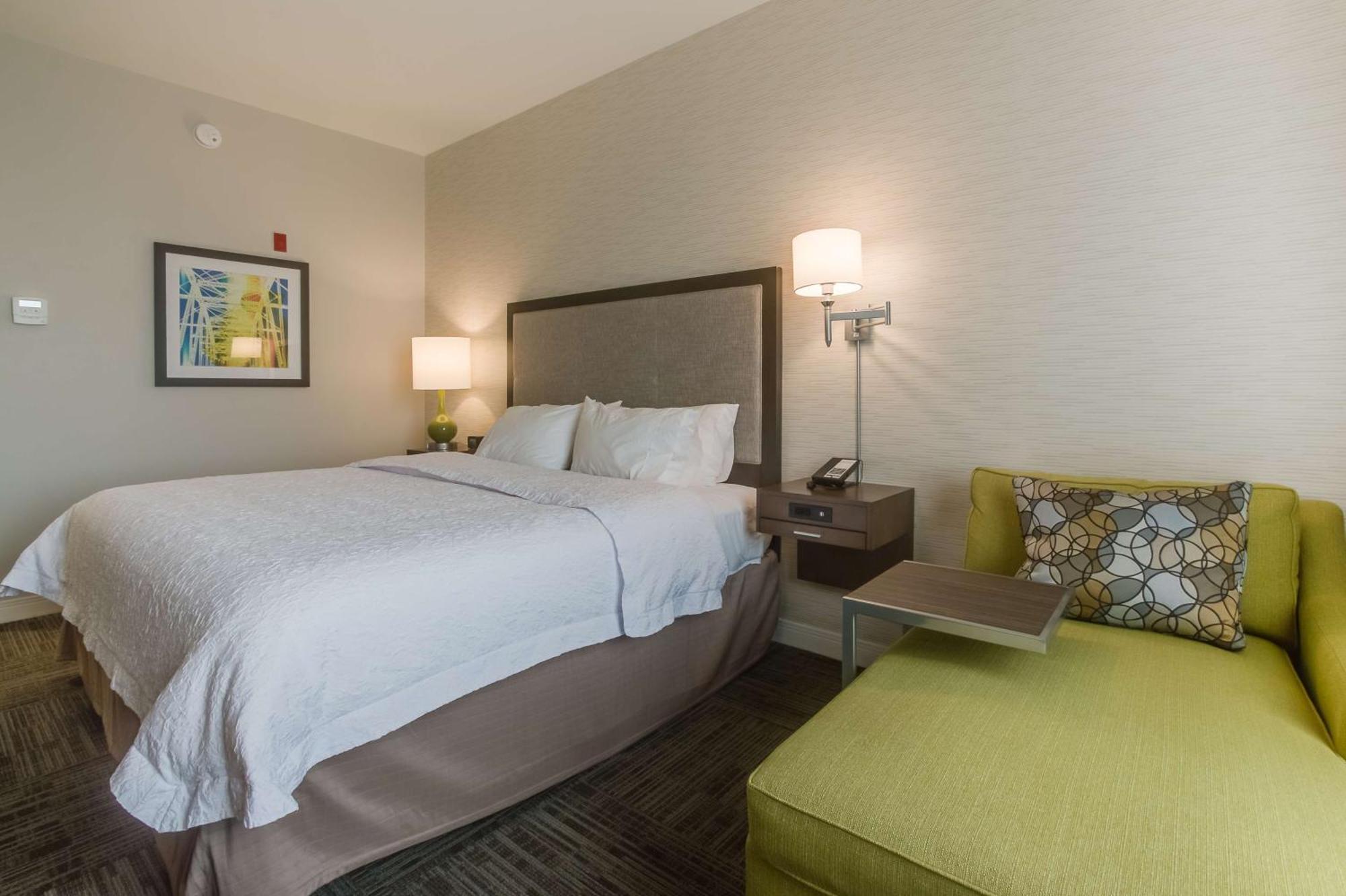 Hampton Inn Уайт-Хаус Экстерьер фото
