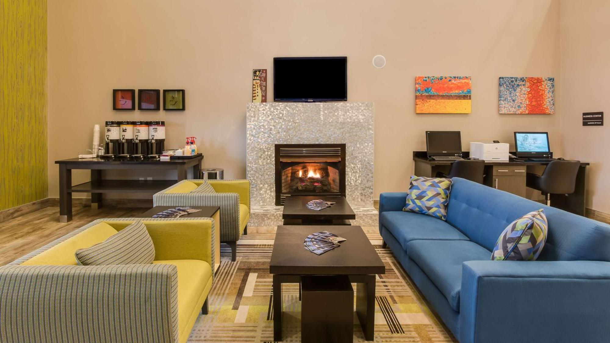 Hampton Inn Уайт-Хаус Экстерьер фото