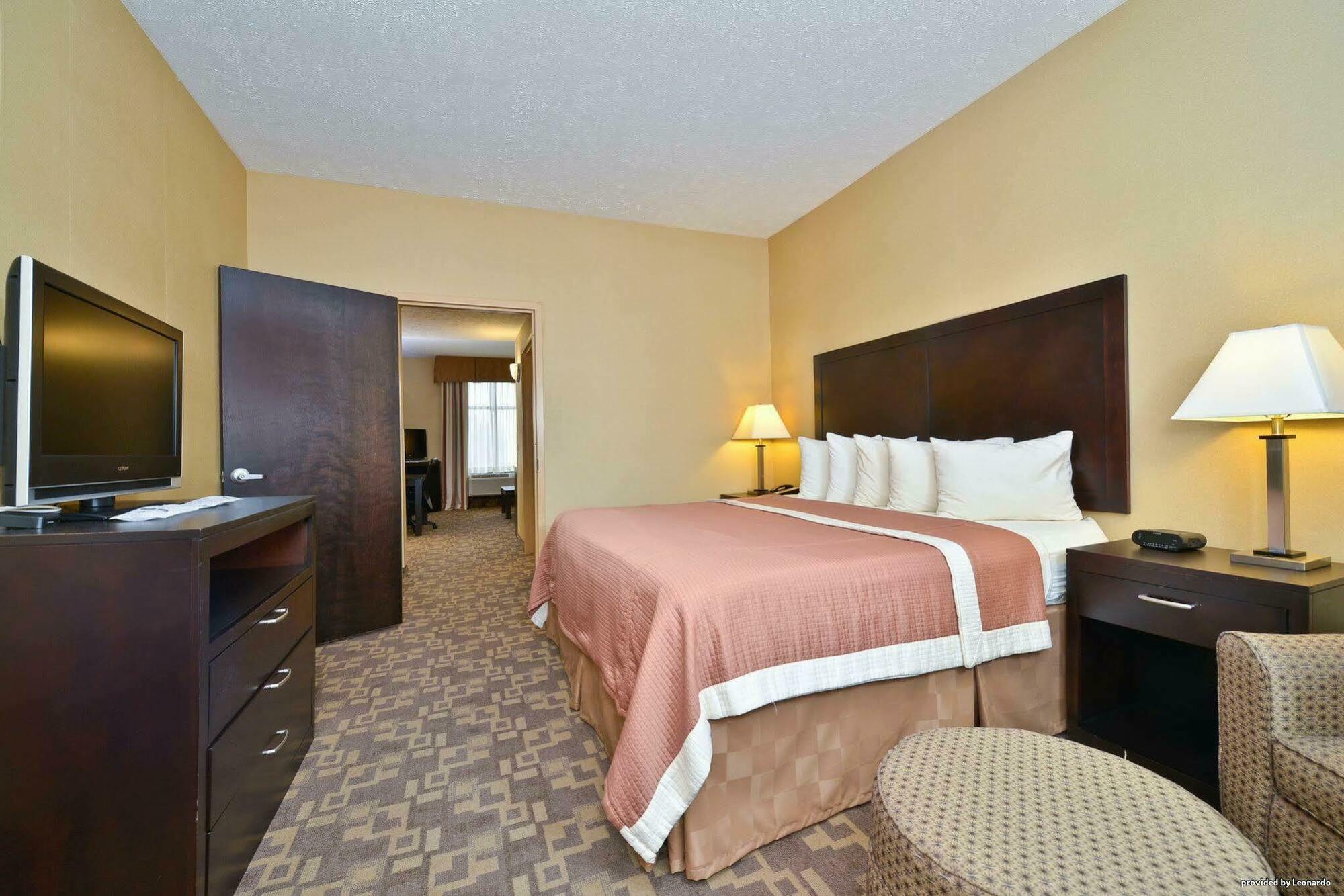 Hampton Inn Уайт-Хаус Экстерьер фото