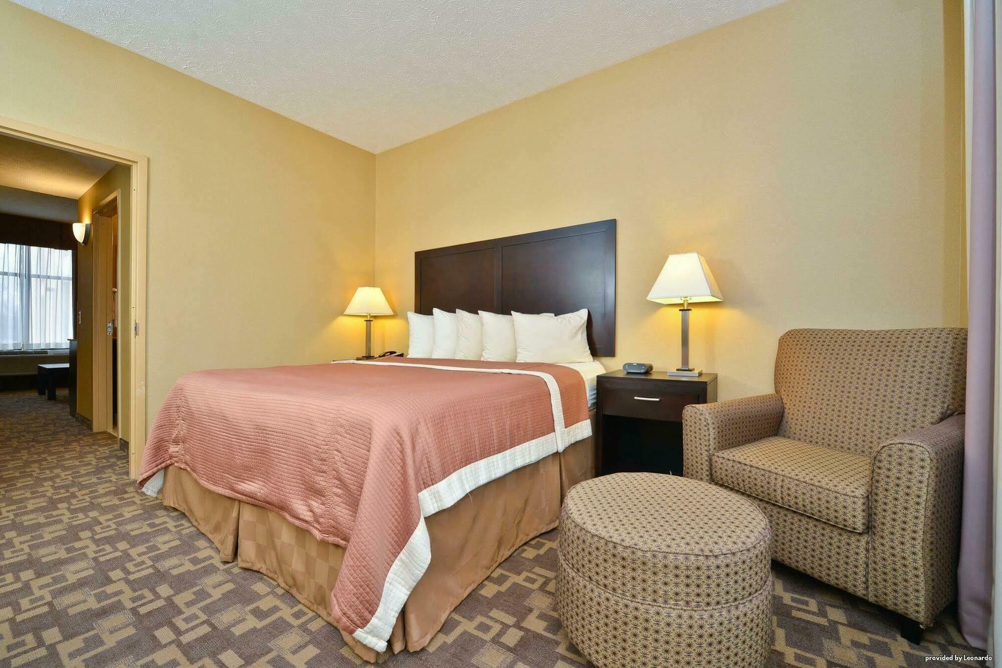 Hampton Inn Уайт-Хаус Экстерьер фото