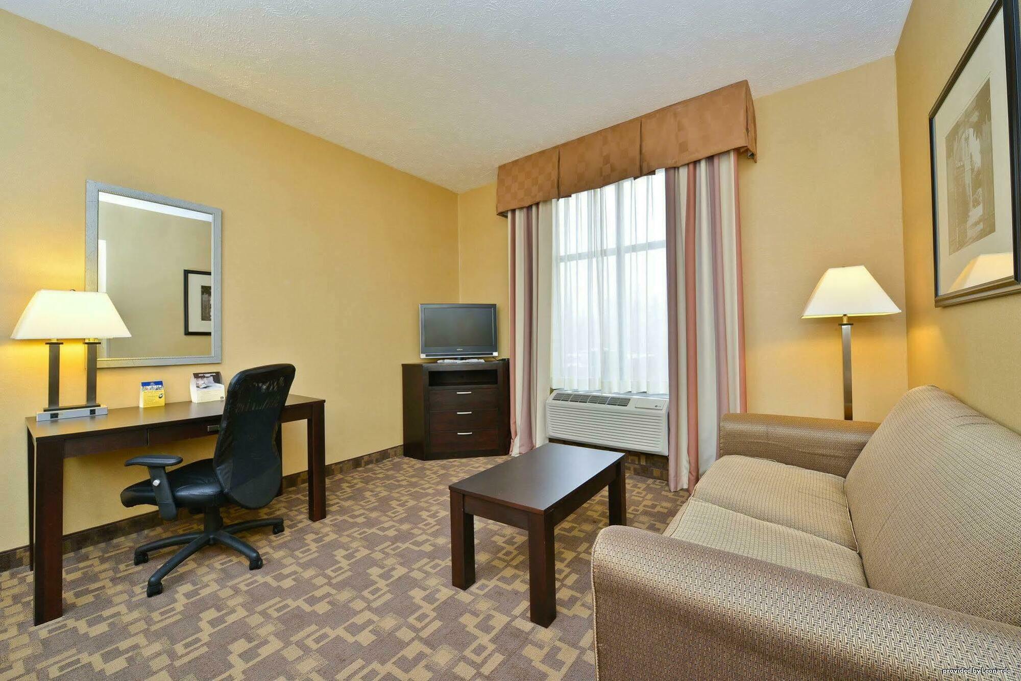 Hampton Inn Уайт-Хаус Экстерьер фото