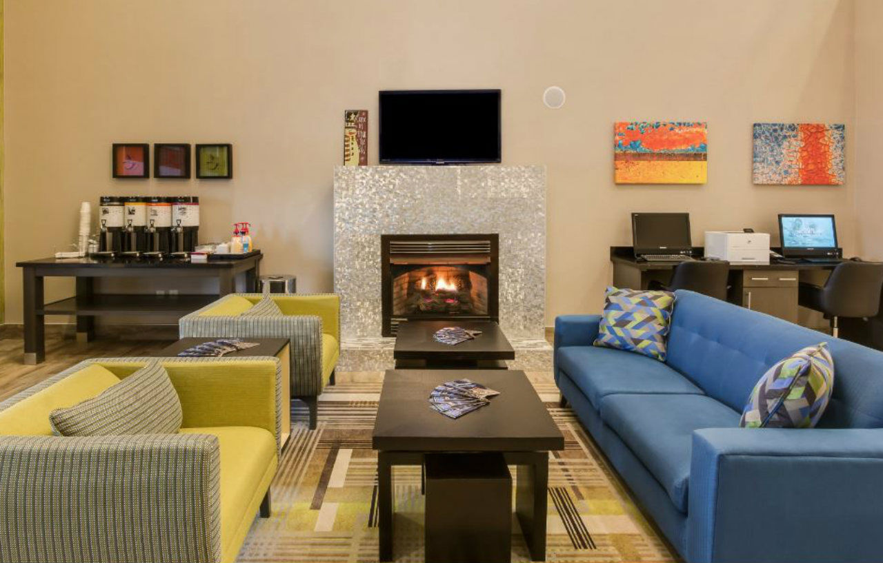 Hampton Inn Уайт-Хаус Экстерьер фото